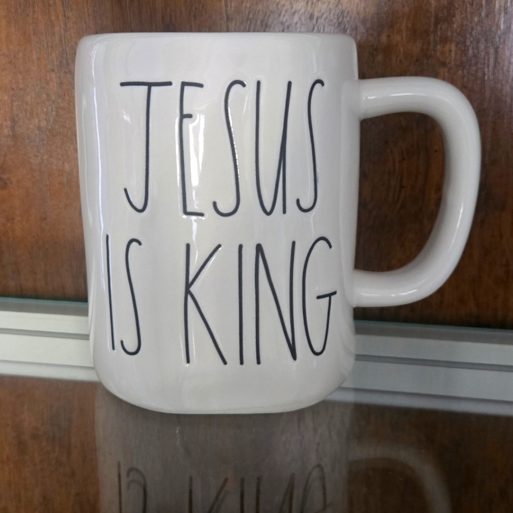 Rae Dunn JESUS is King Mug